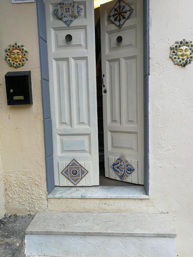 Casa Vacanze Il Girasole Caltagirone Exterior photo